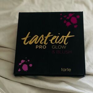 TARTE- Tareist pro glow pallet